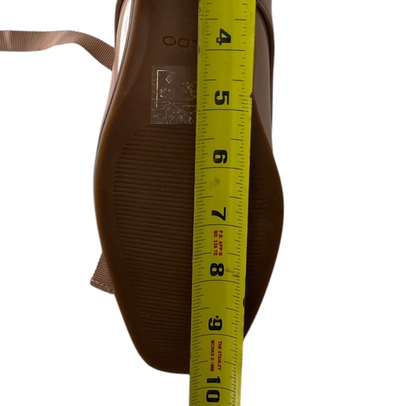 Aldo Camel Coloured Flats Elegant Patent Finish Size 7.5US - Picture 10 of 11